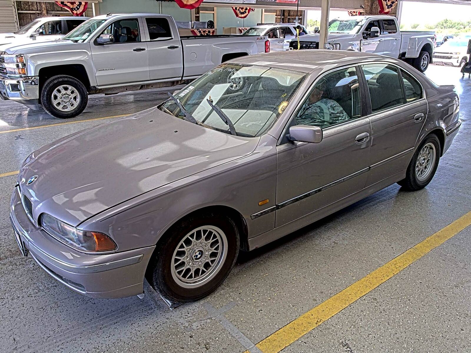 BMW 528i