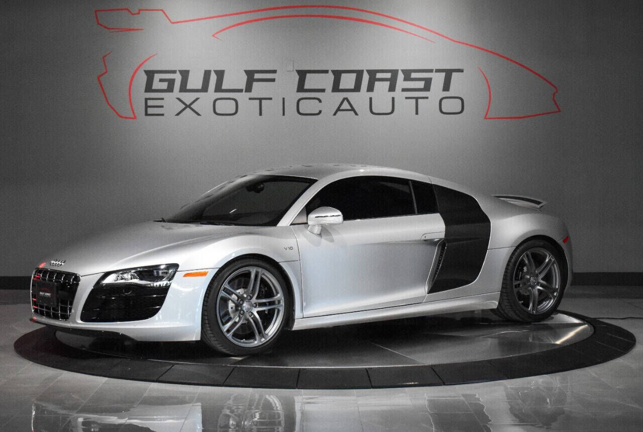 2012 AUDI R8