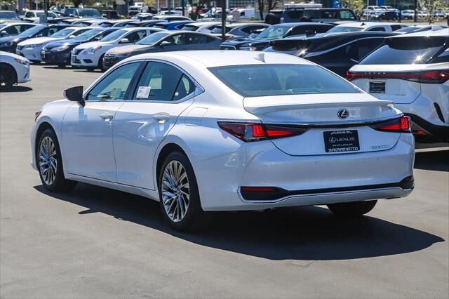 2024 Lexus ES