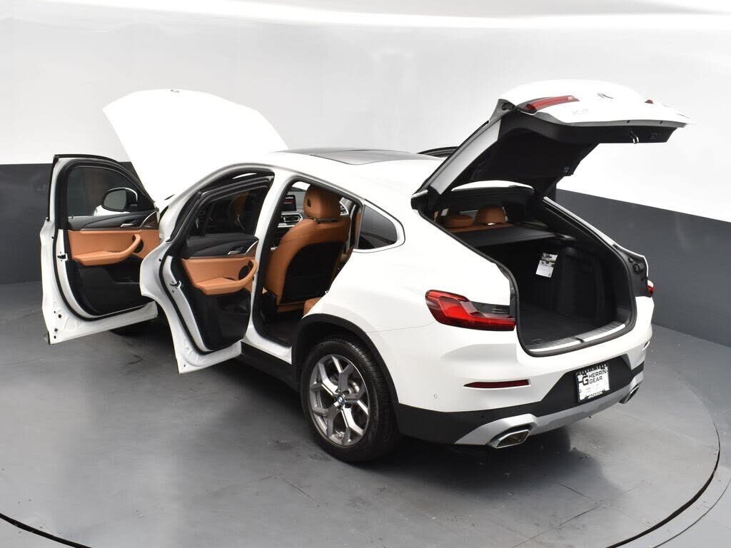2023 BMW X4