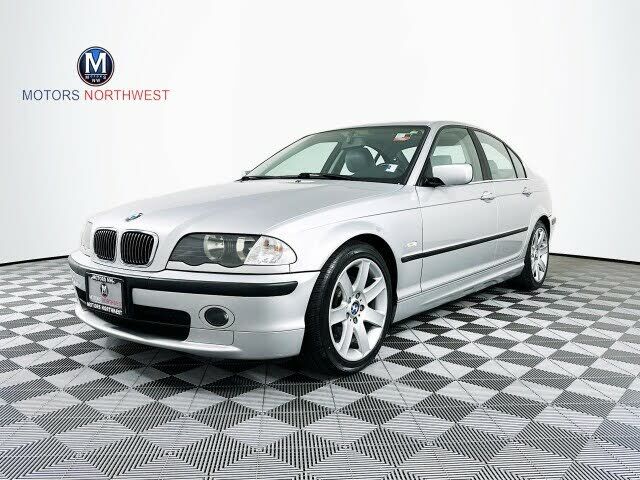BMW 328i