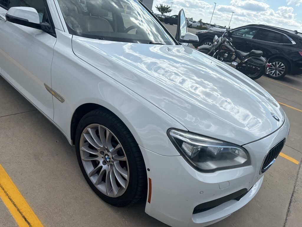 2014 BMW 750i / ALPINA B7