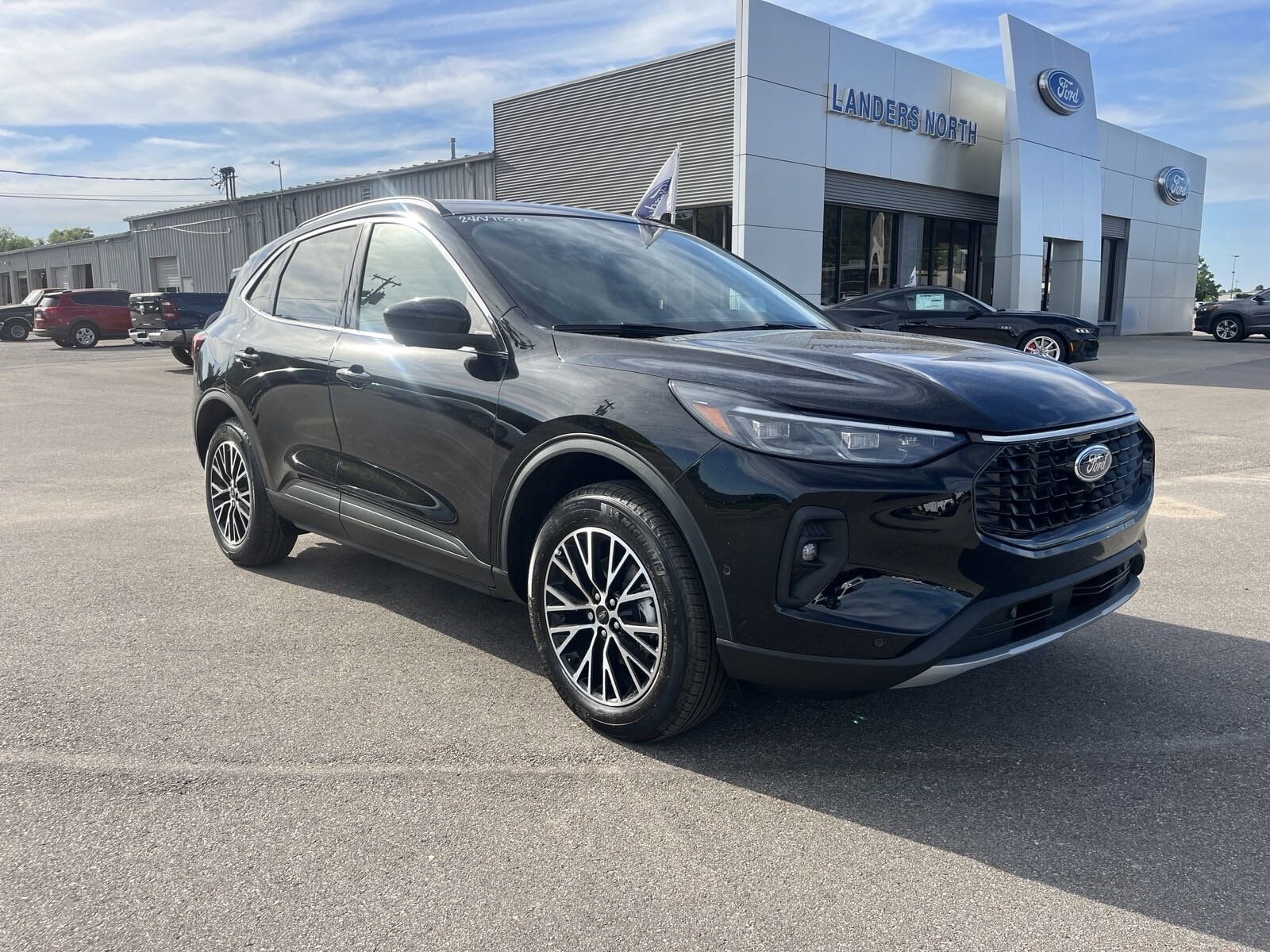 2024 FORD Escape
