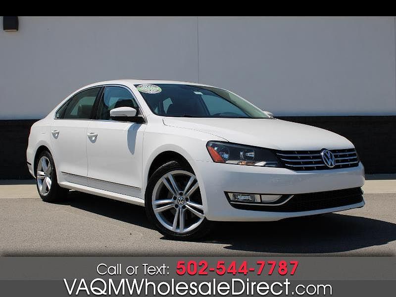 2013 VOLKSWAGEN Passat