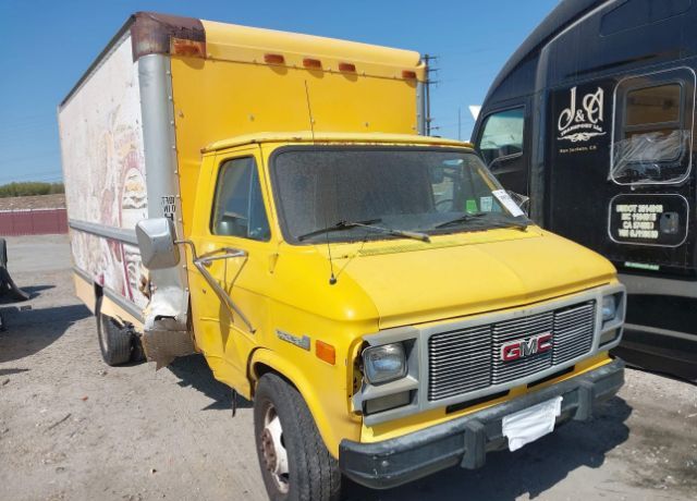 GMC Cutaway Van
