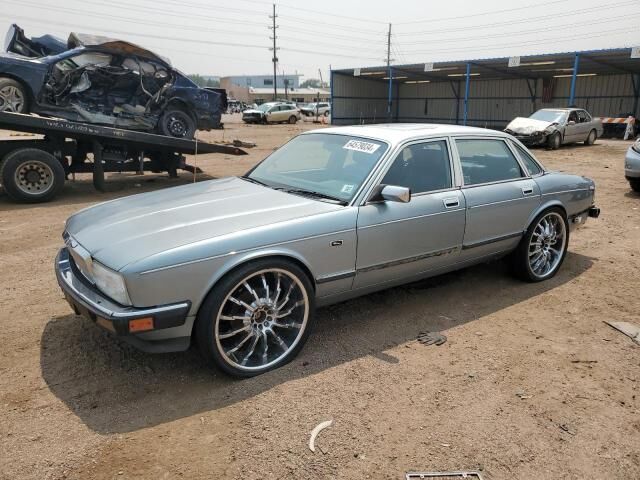 Jaguar Vanden Plas