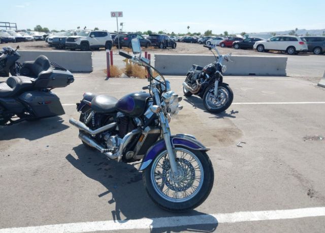 Honda VT1100C2 (SHADOW ACE)