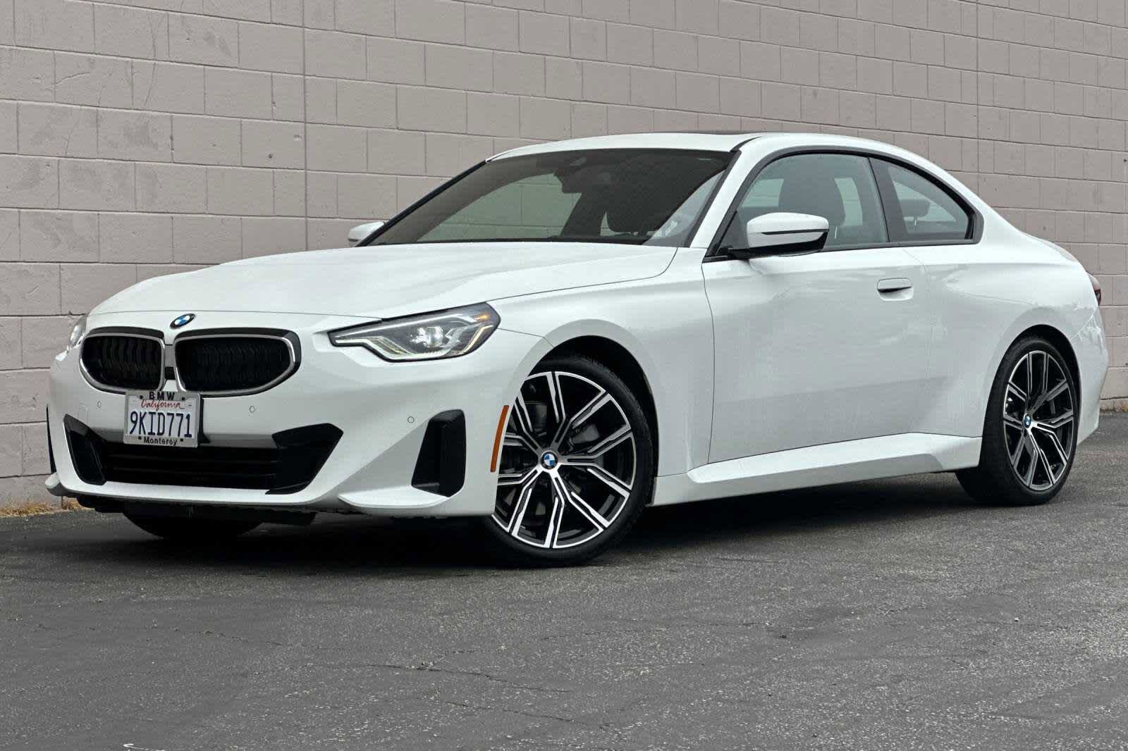 2023 BMW 230i
