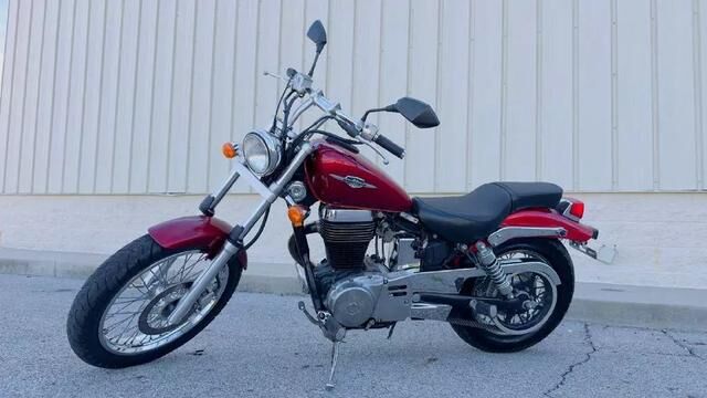 Suzuki LS650