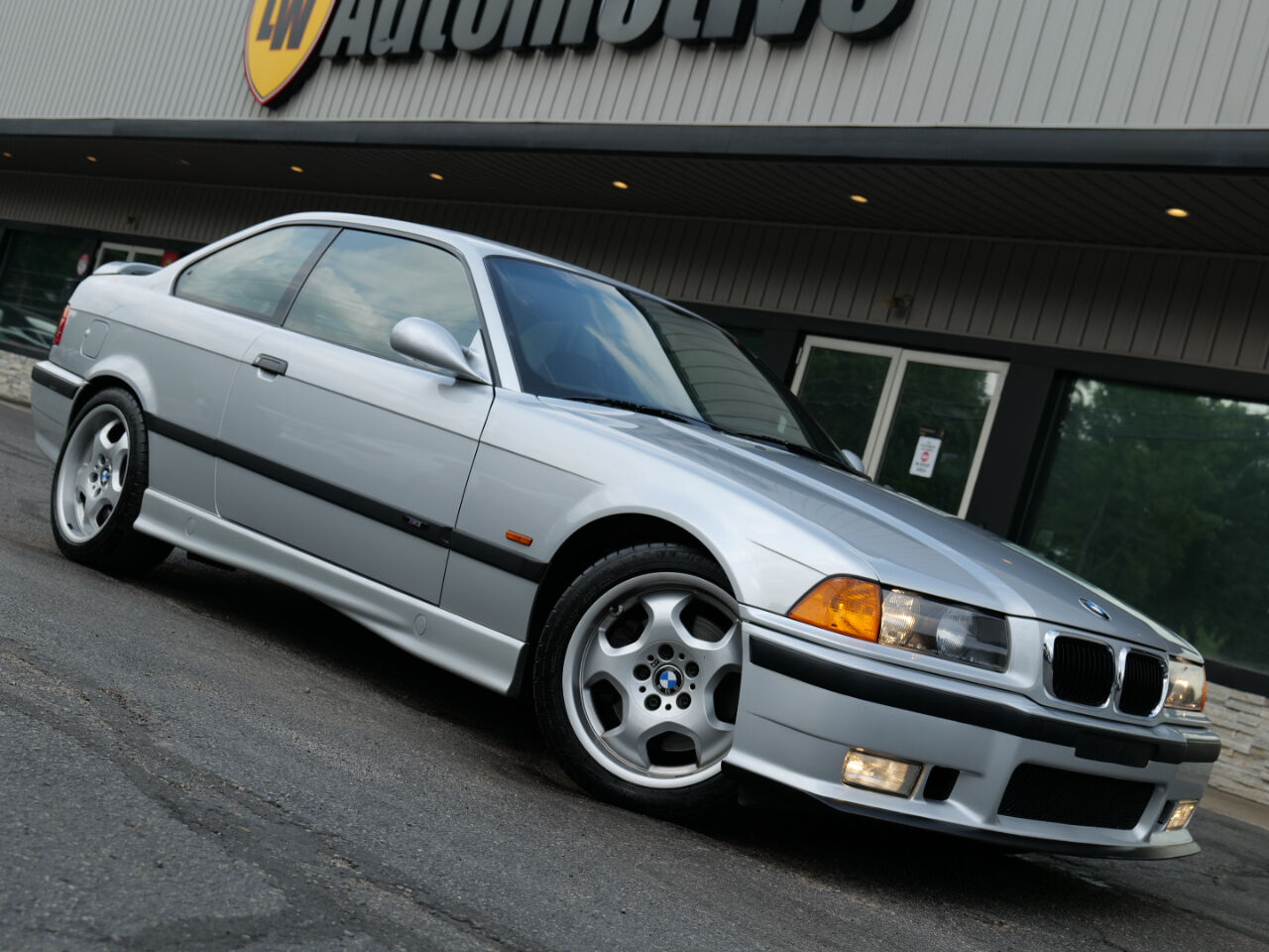 BMW
