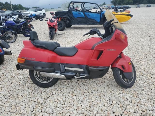 Honda PC800 (PACIFIC COAST)