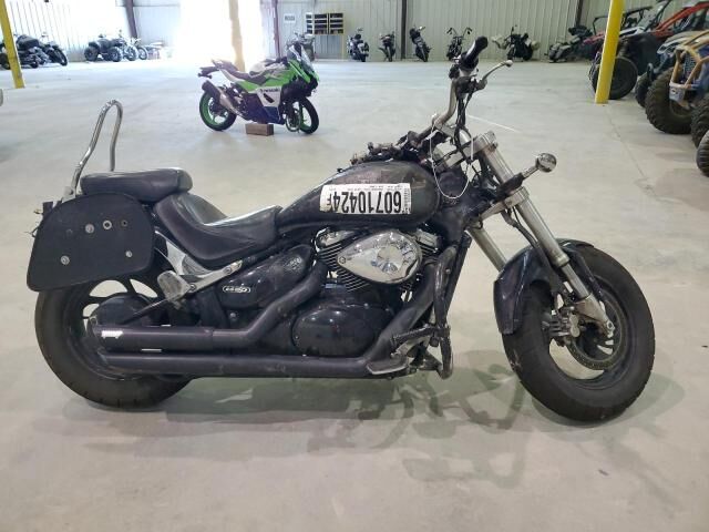 Suzuki VZ800