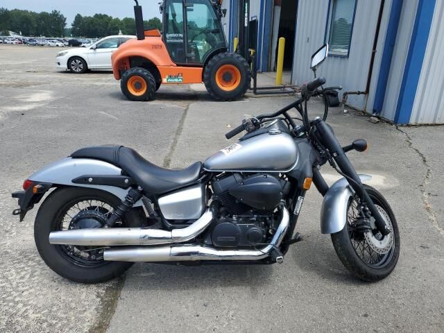 Honda VT750 (Shadow Phantom)