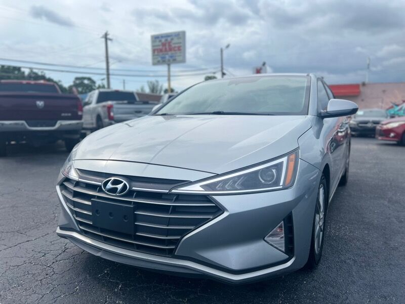 2020 HYUNDAI Elantra