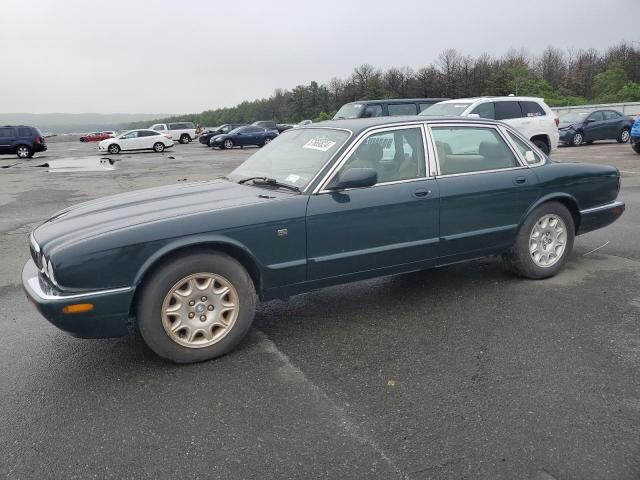 Jaguar XJ8