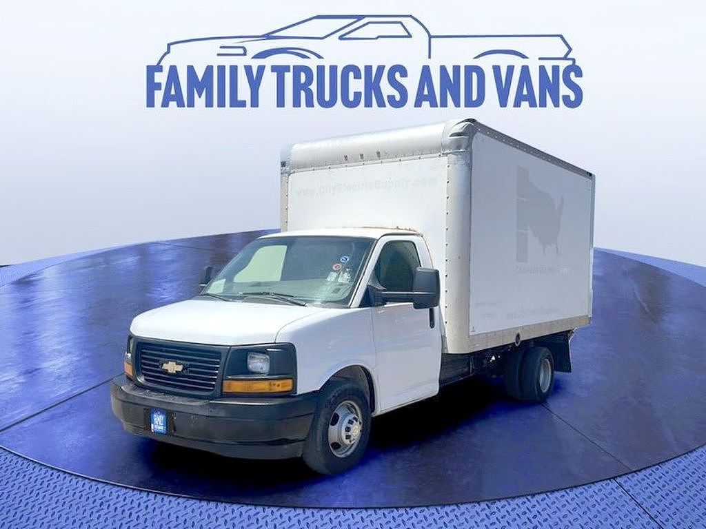 2017 CHEVROLET Express