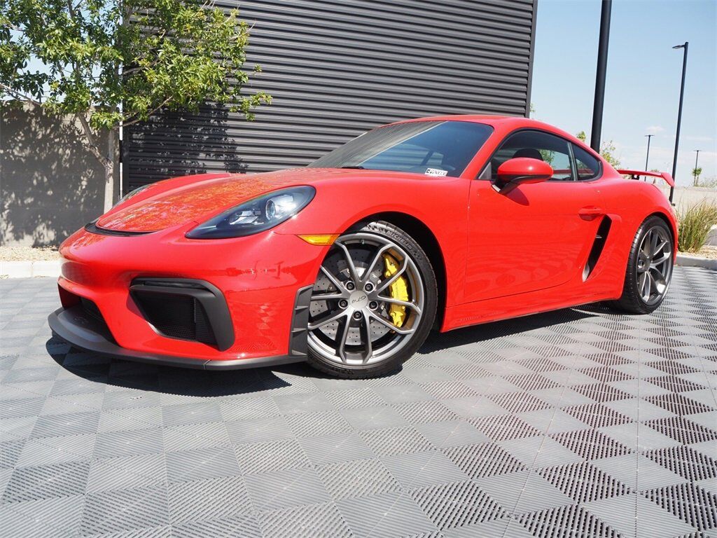 PORSCHE