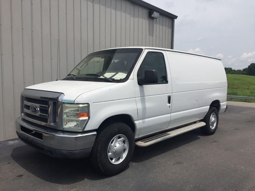 2011 FORD E-250