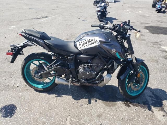 YAMAHA