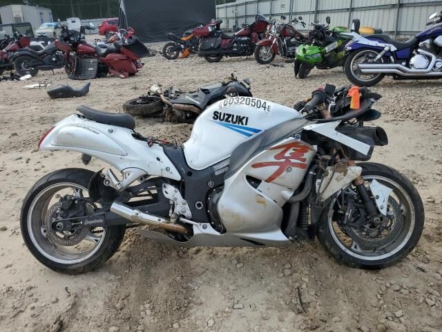 Suzuki GSX1300R