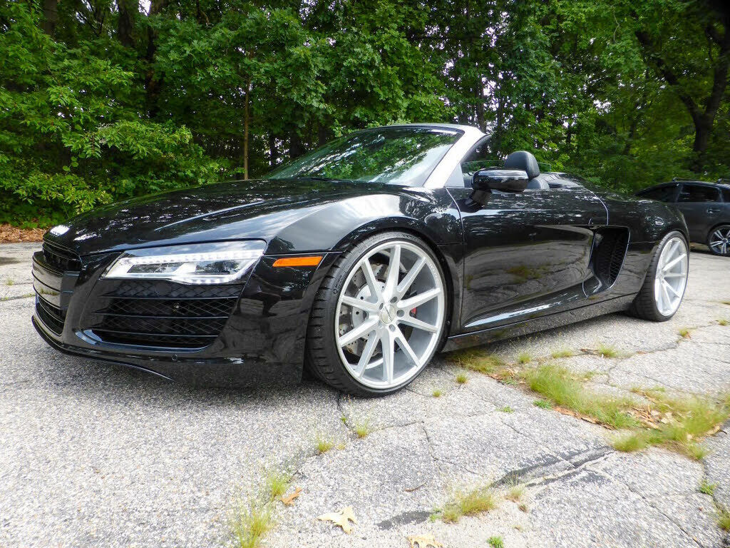 Audi R8