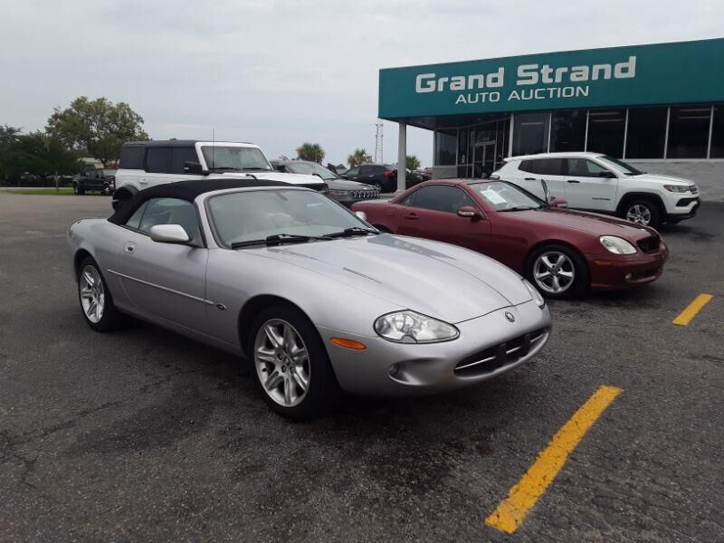 Jaguar XK8
