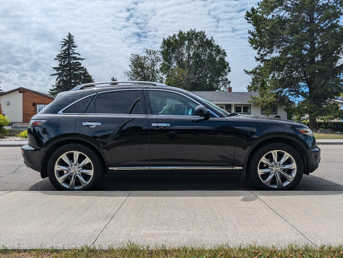 Infiniti FX45