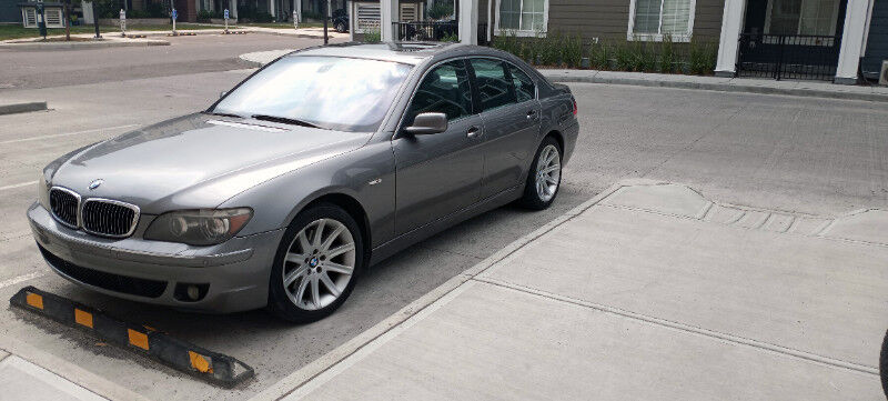 BMW 750i