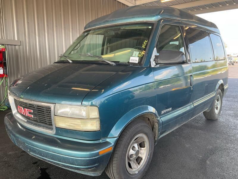 GMC Safari