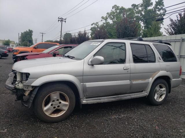 Infiniti QX4