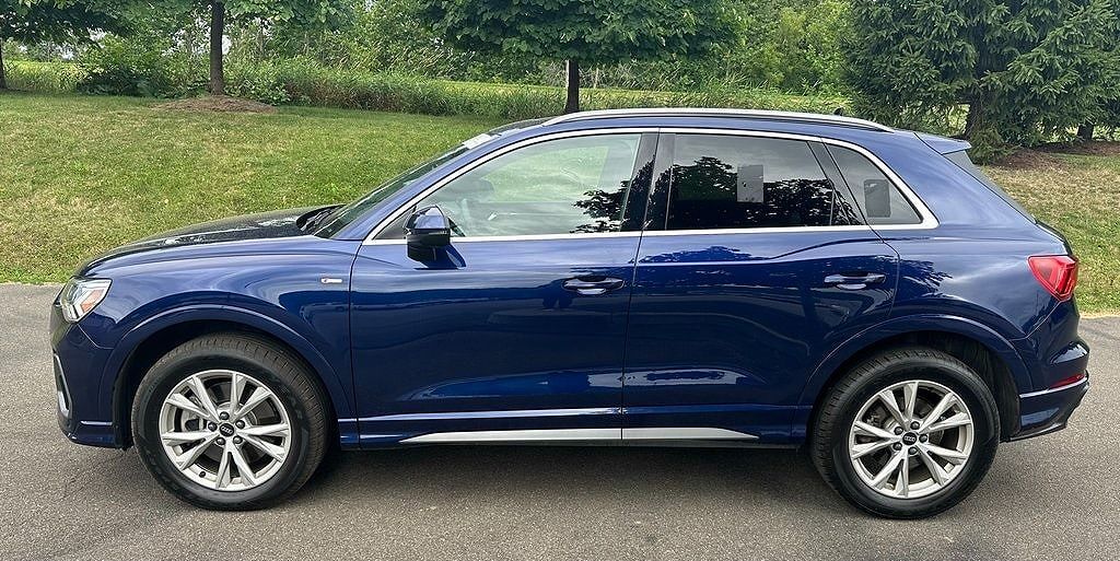 2022 Audi Q3