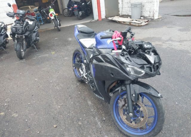 YAMAHA