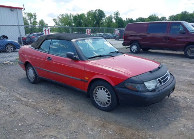 Saab 900
