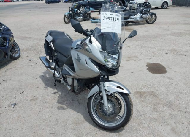 Honda NT700VA/NT700V