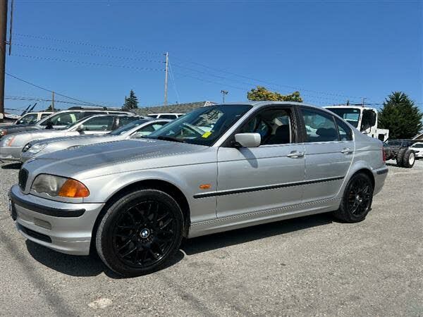 BMW 328i