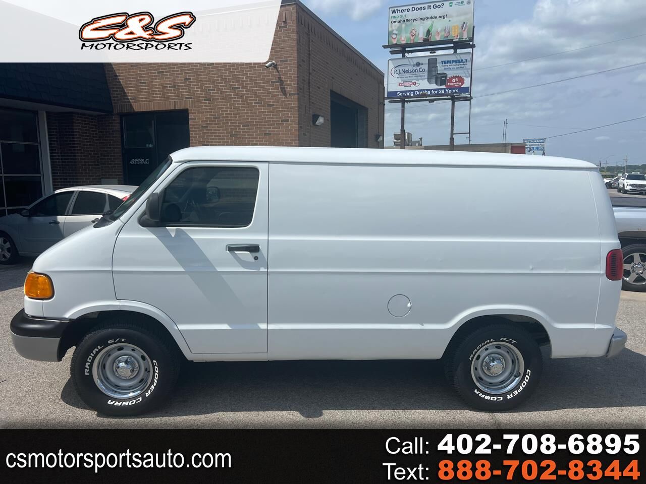 Dodge Ram Van