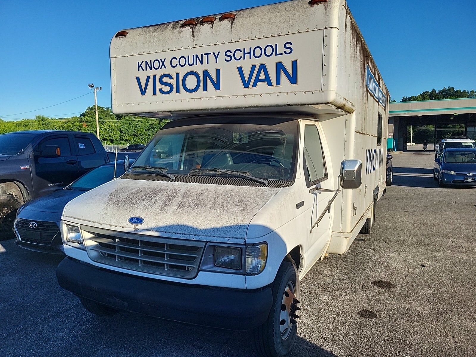 Ford E-350