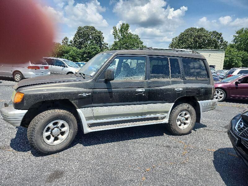 Mitsubishi Montero