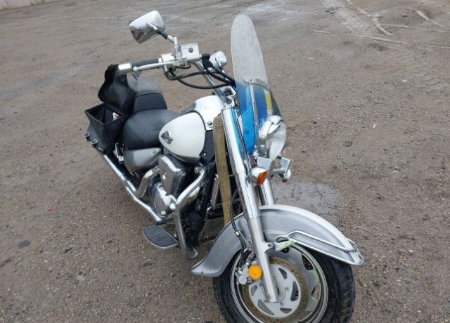 Suzuki VL1500K