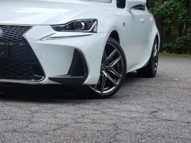 2019 Lexus IS