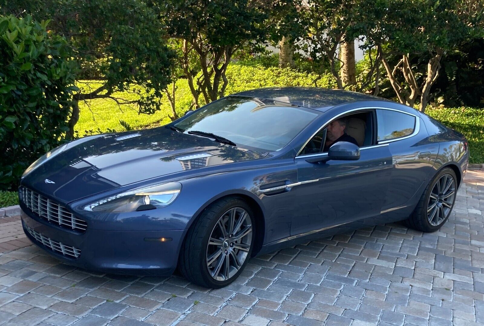 ASTON MARTIN