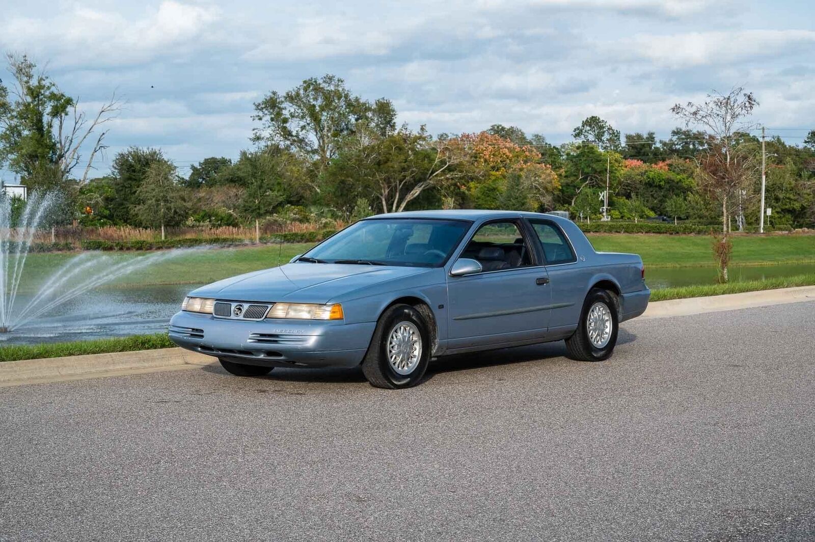 Mercury Cougar