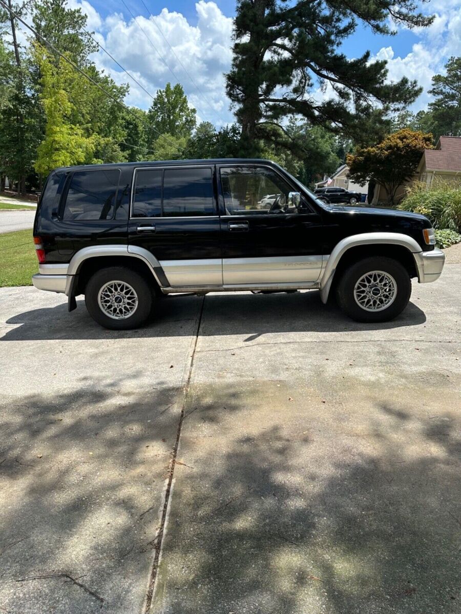 Isuzu Trooper