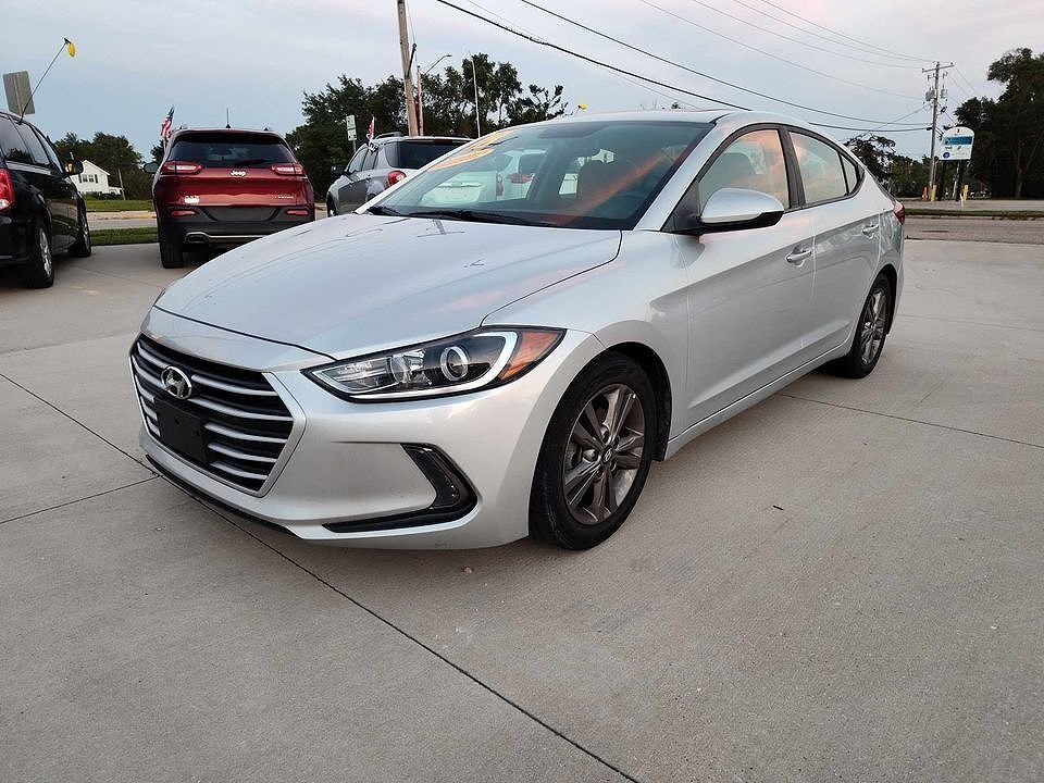 2018 HYUNDAI Elantra