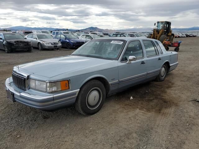 Lincoln Town Car