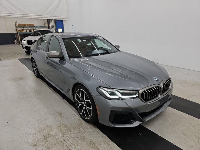 2023 BMW M550i