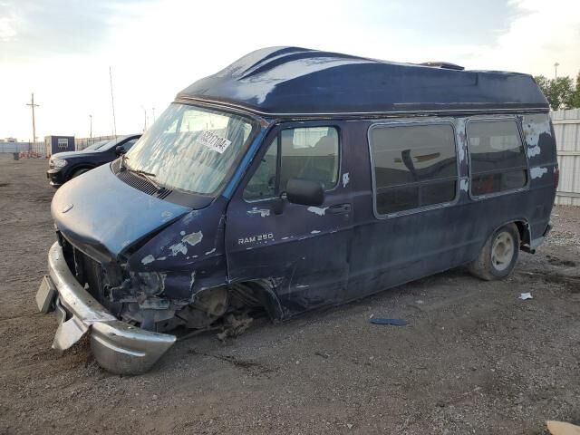 Dodge Ram Van
