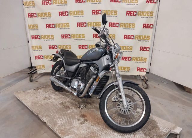 Suzuki VS800