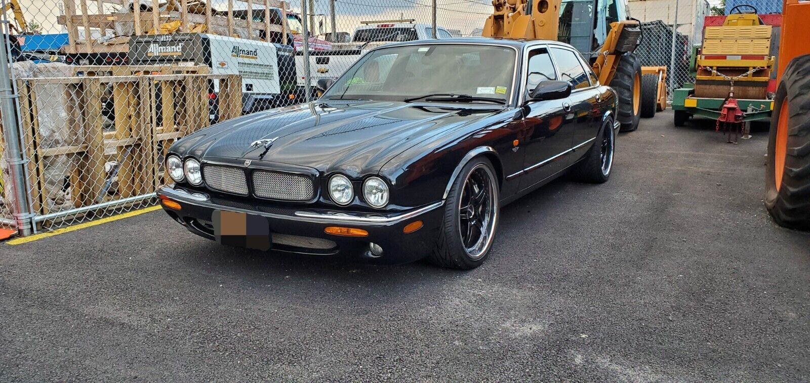 Jaguar XJR