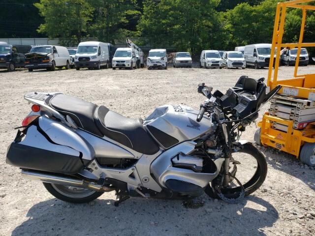 Honda ST1300A